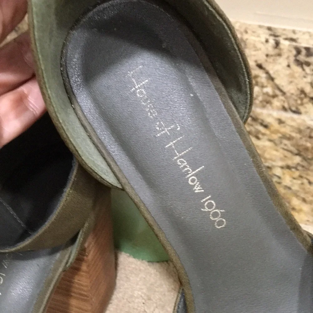 House of Harlow 1960 Olive Green Platform Ankle-Strap Heels Boho Chic Luxury 7.5